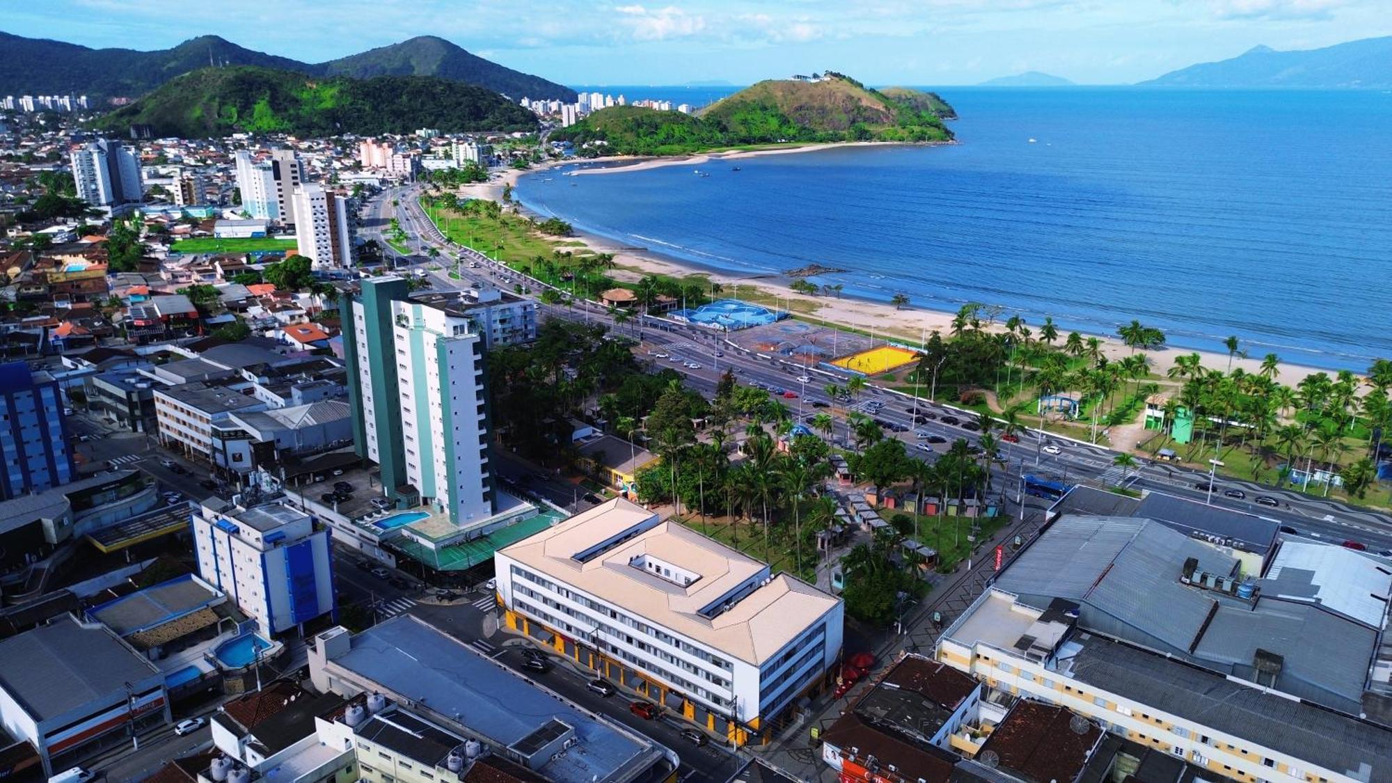 Apartamento No Centro De Caraguatatuba. Buitenkant foto